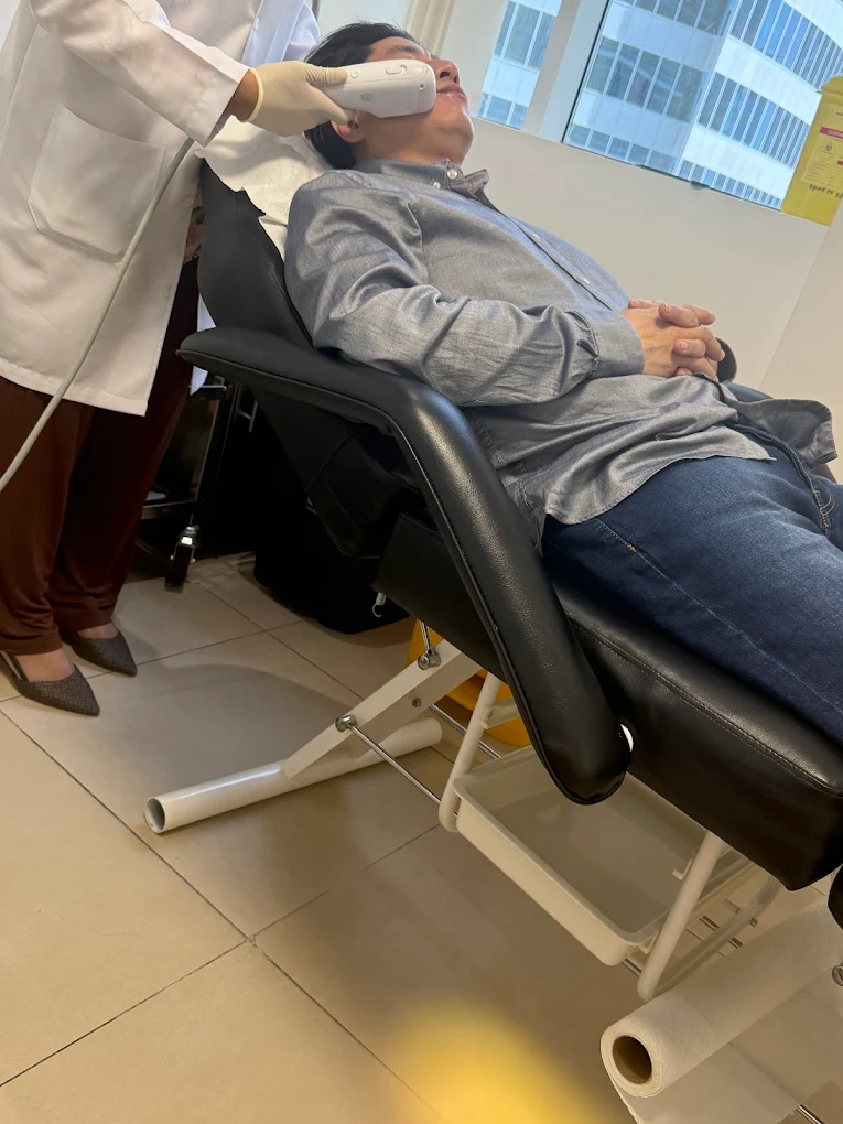 Hydrafacial treatment