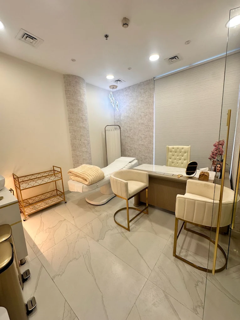 Royal Skin Clinic treatment room